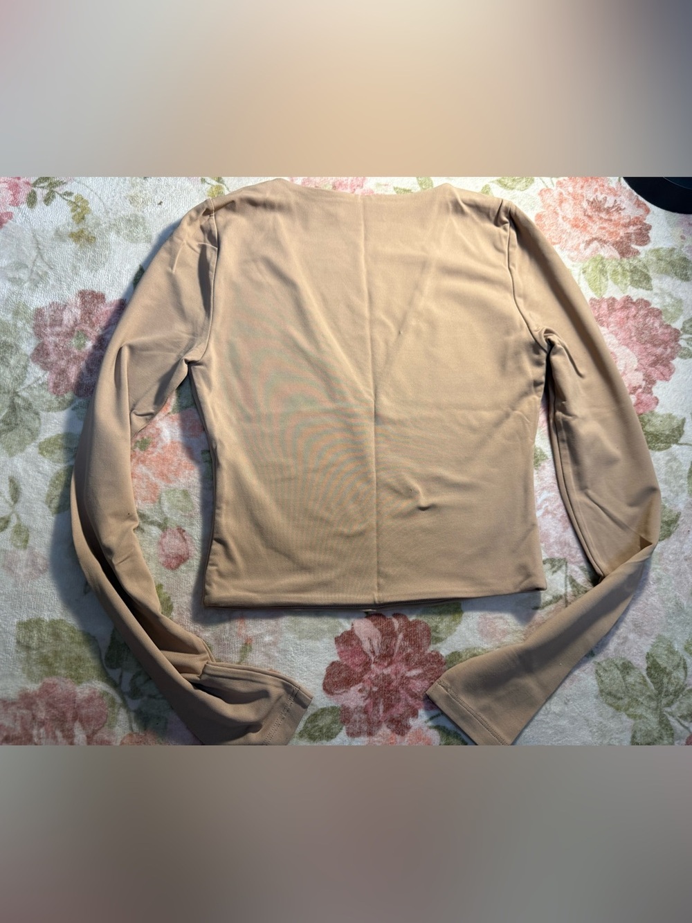 Aritzia Long Sleeve V-Neck Blouse Like New - Picture 2 of 8